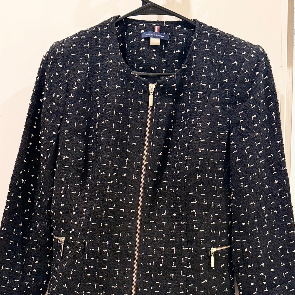 Tommy Hilfiger Black Tweed Zip-Front Blazer – Classic & Polished